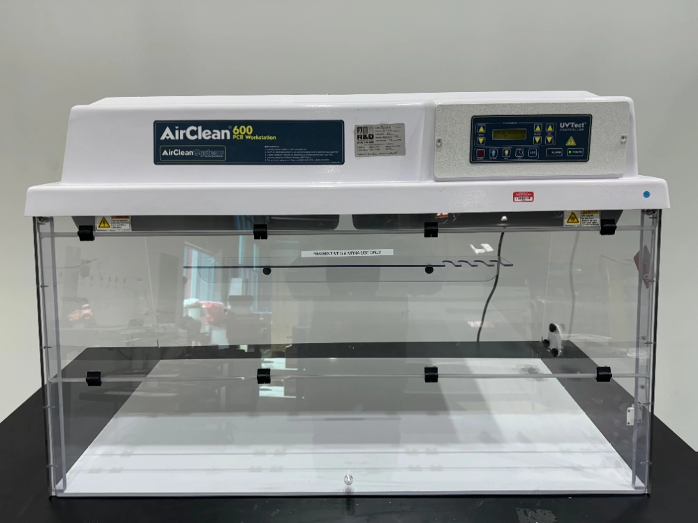 Airclean 600 4' PCR Workstation