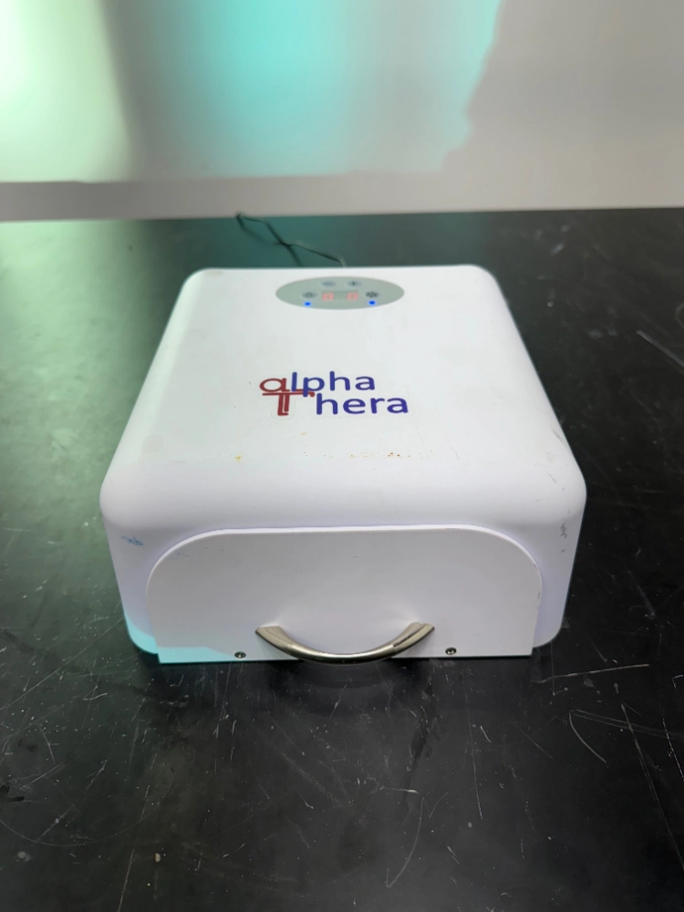 Alpha Thera LED Lamp