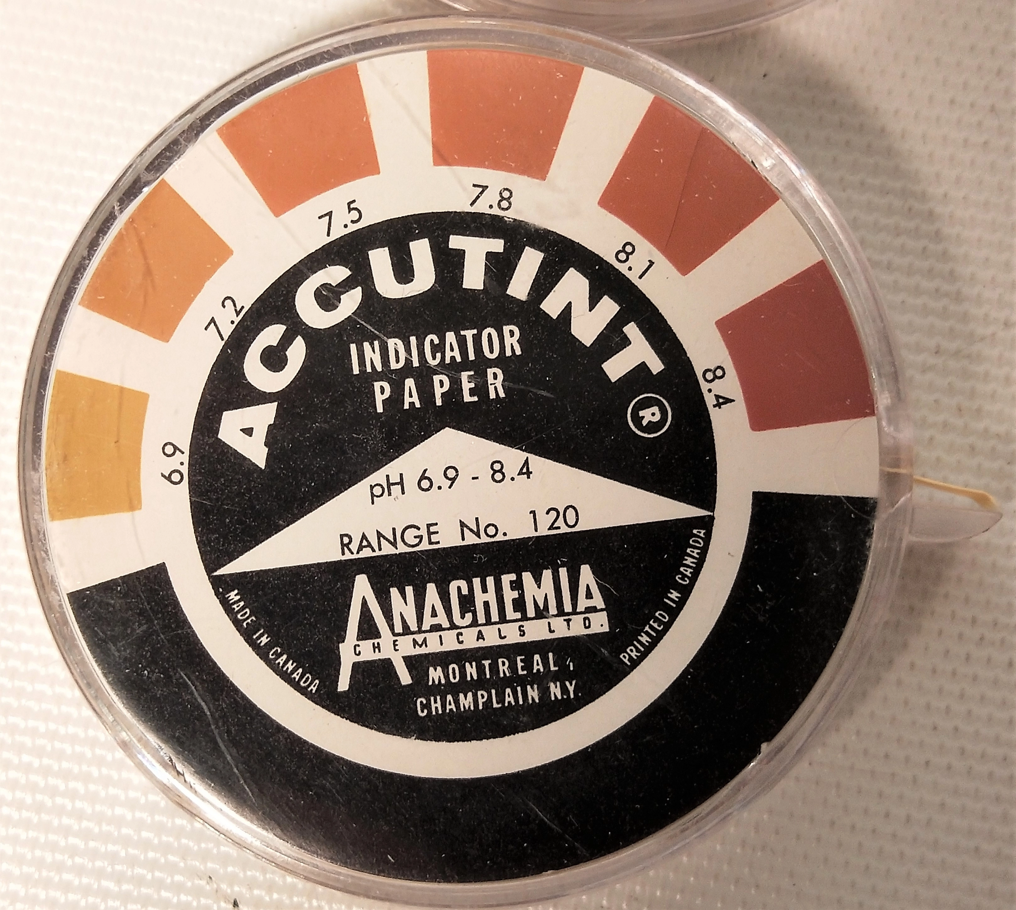 Anachemia AccuTint 120 pH Indicator Paper (pH 6.9 to 8.4)