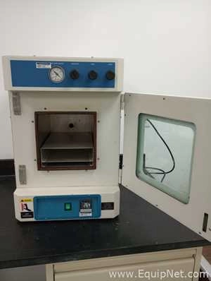 Lot 225 Listing# 1026911 Thermo Scientific V0914A Lindberg Blue M Vacuum Oven