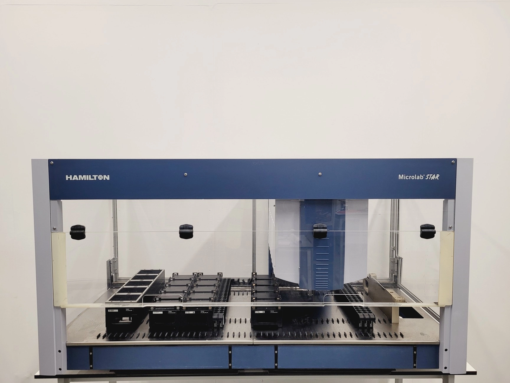 Hamilton Microlab Star Liquid Handler Workstation 8-Tip System Lab