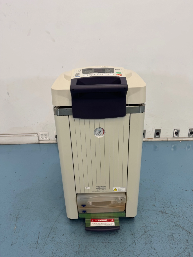 Tomy SX-700 Autoclave