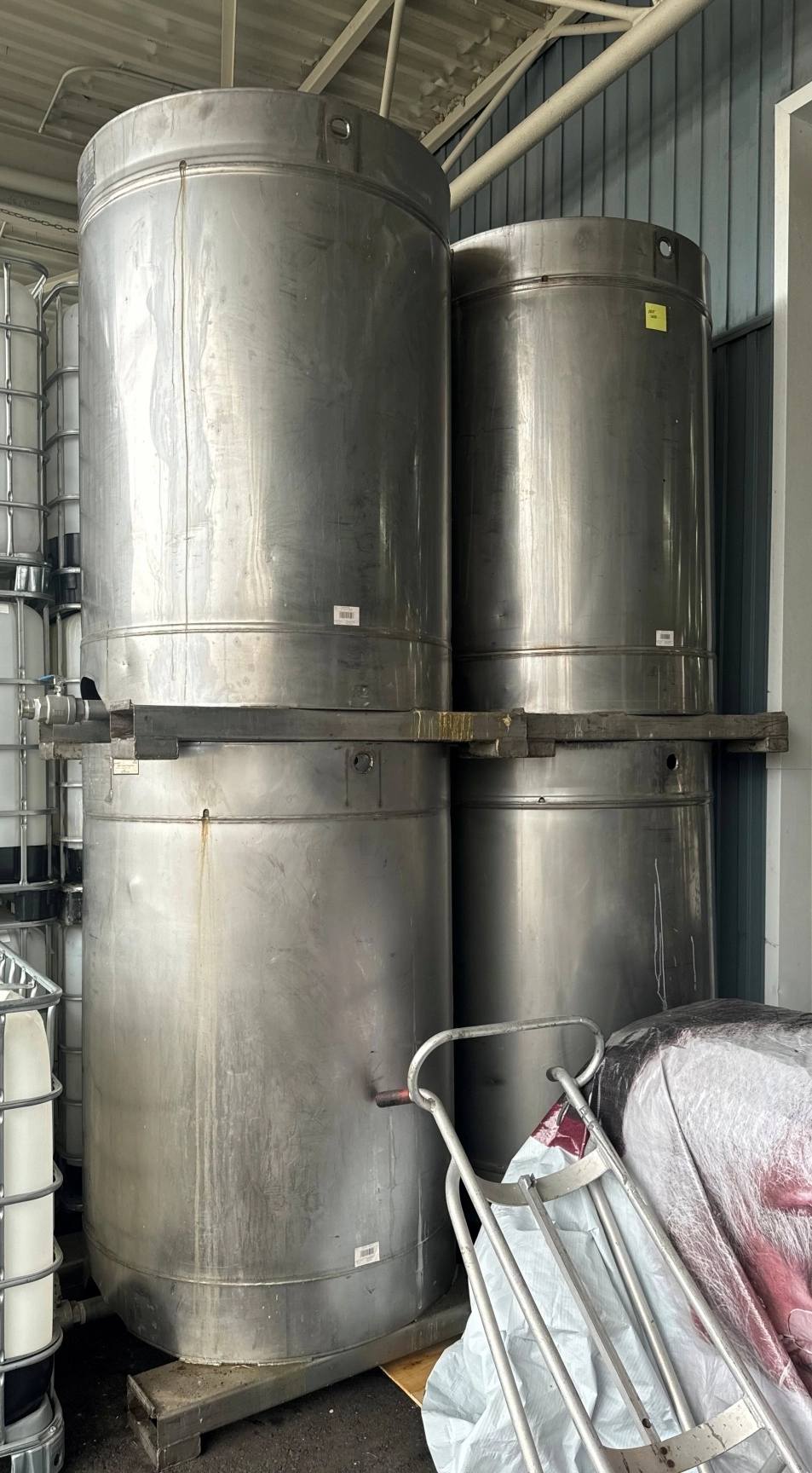 Unused 1325 Litre approx. (330 Gallon) 304 Stainless Steel Tanks