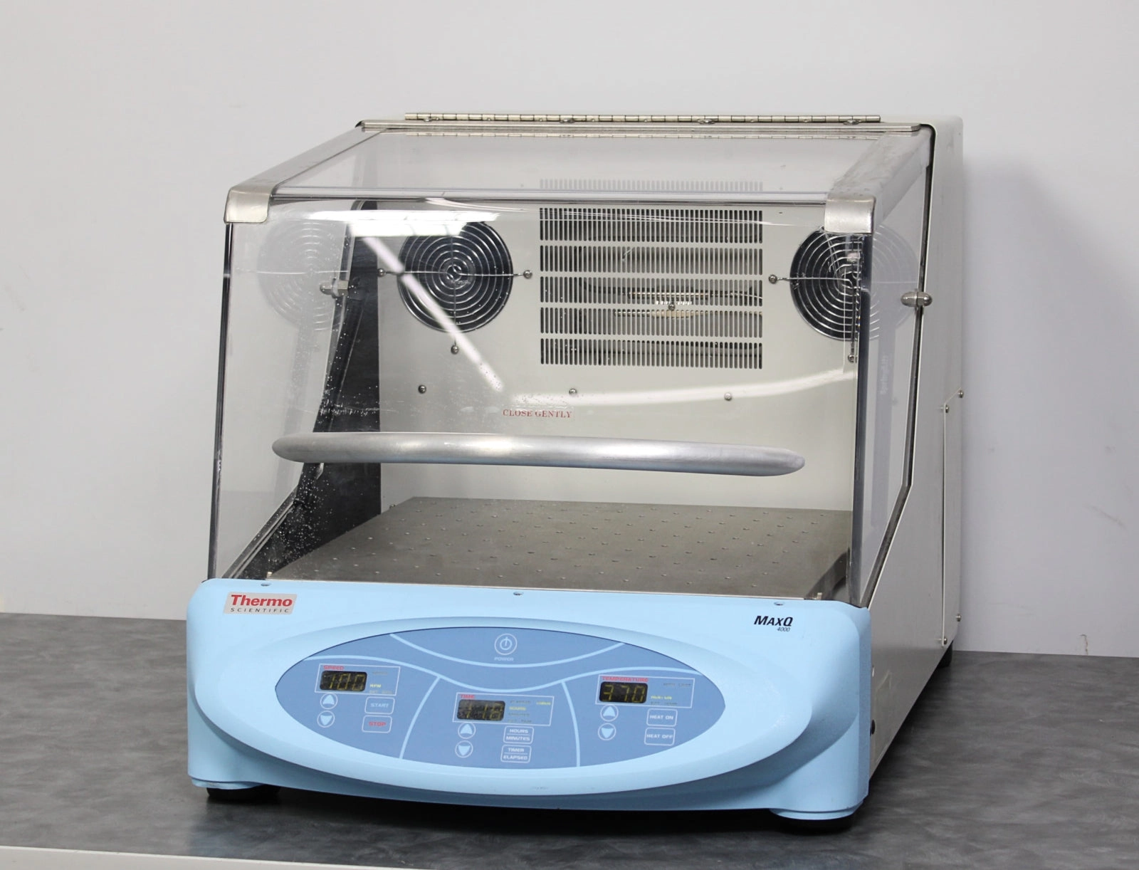 Thermo Scientific MaxQ 4000 SHKE4000 Benchtop Orbital Incubator Shaker 4328