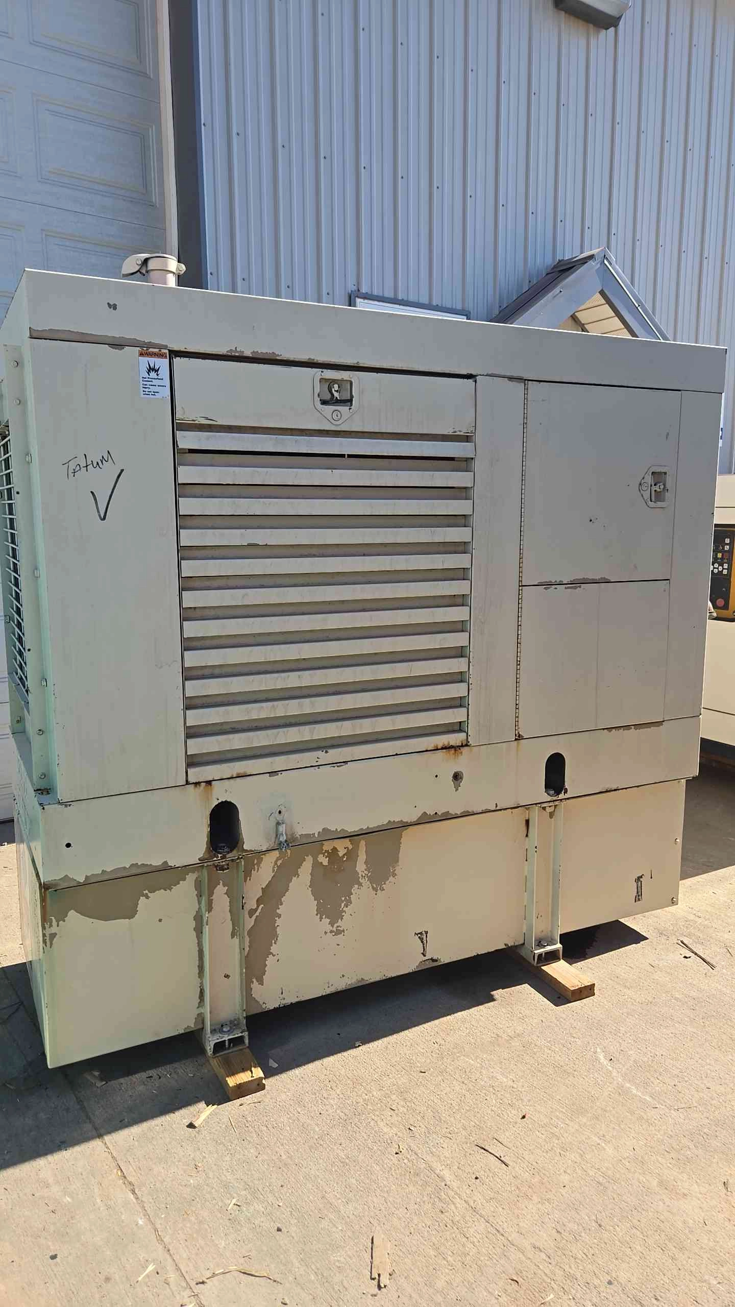 50KW Onan 4BT Generator Cummins Diesel Tank &amp; Enclosed '94 LOAD TESTED(104716)