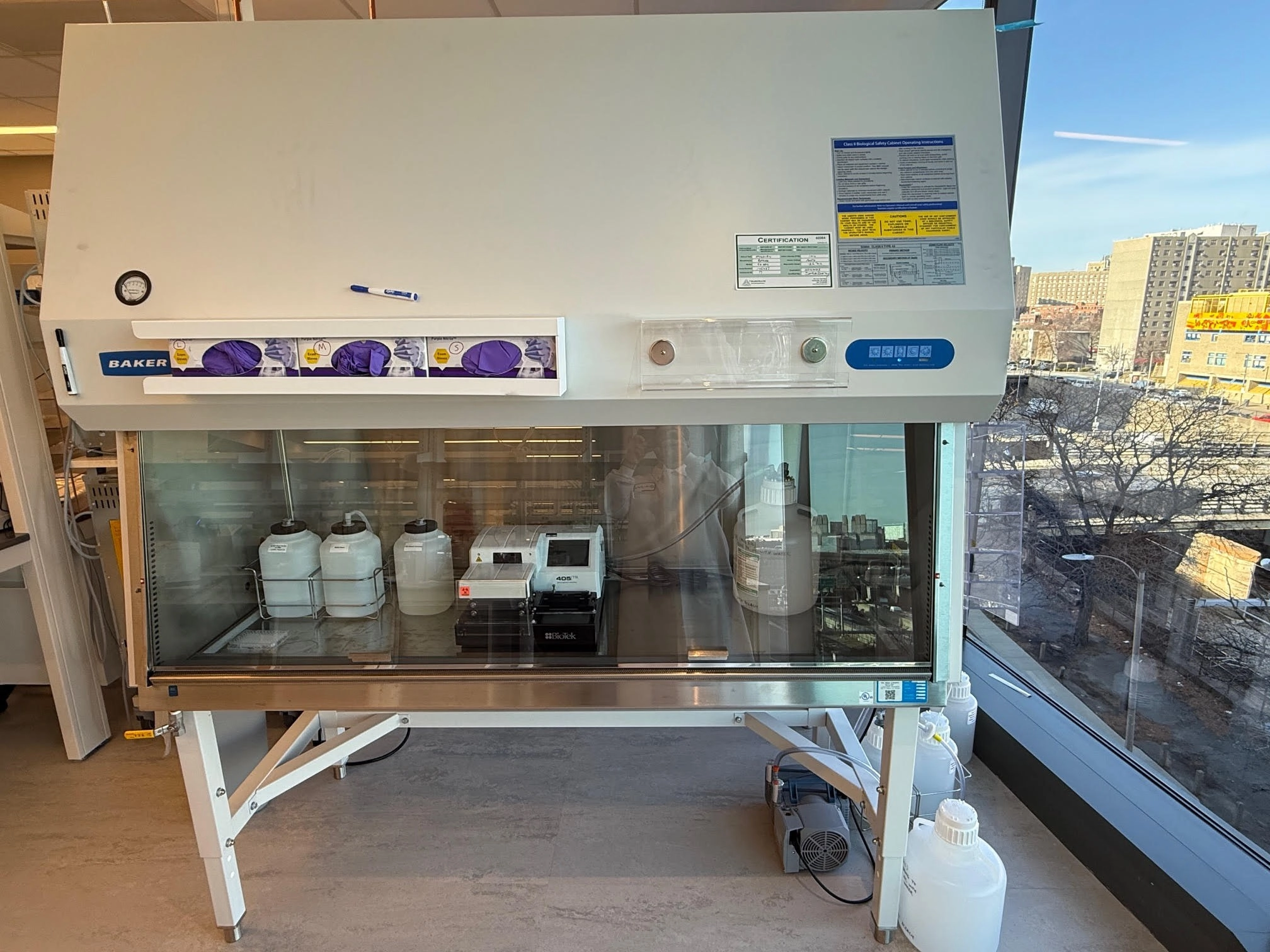 Baker SG604 Biosafety Cabinet