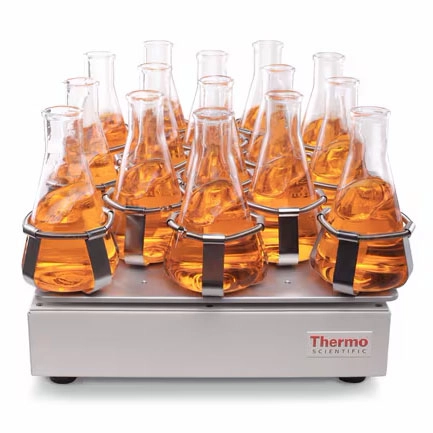 Thermo Scientific  MaxQ 2000 CO2 Resistant Shaker With Universal Platform, Control Box, And Flask Clamp Starter Kit, Model 88881103