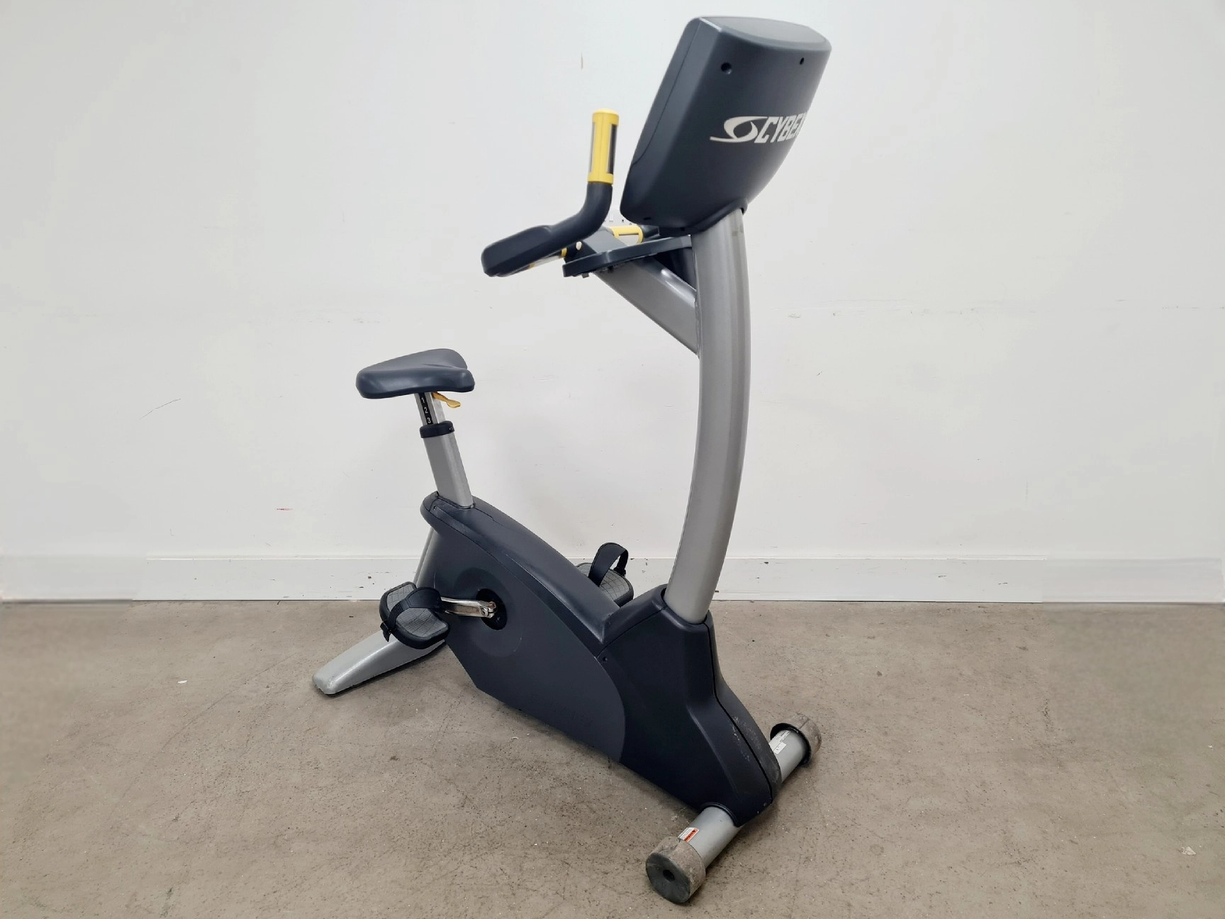 Cybex 750C Upright Cycle Exercise Bike