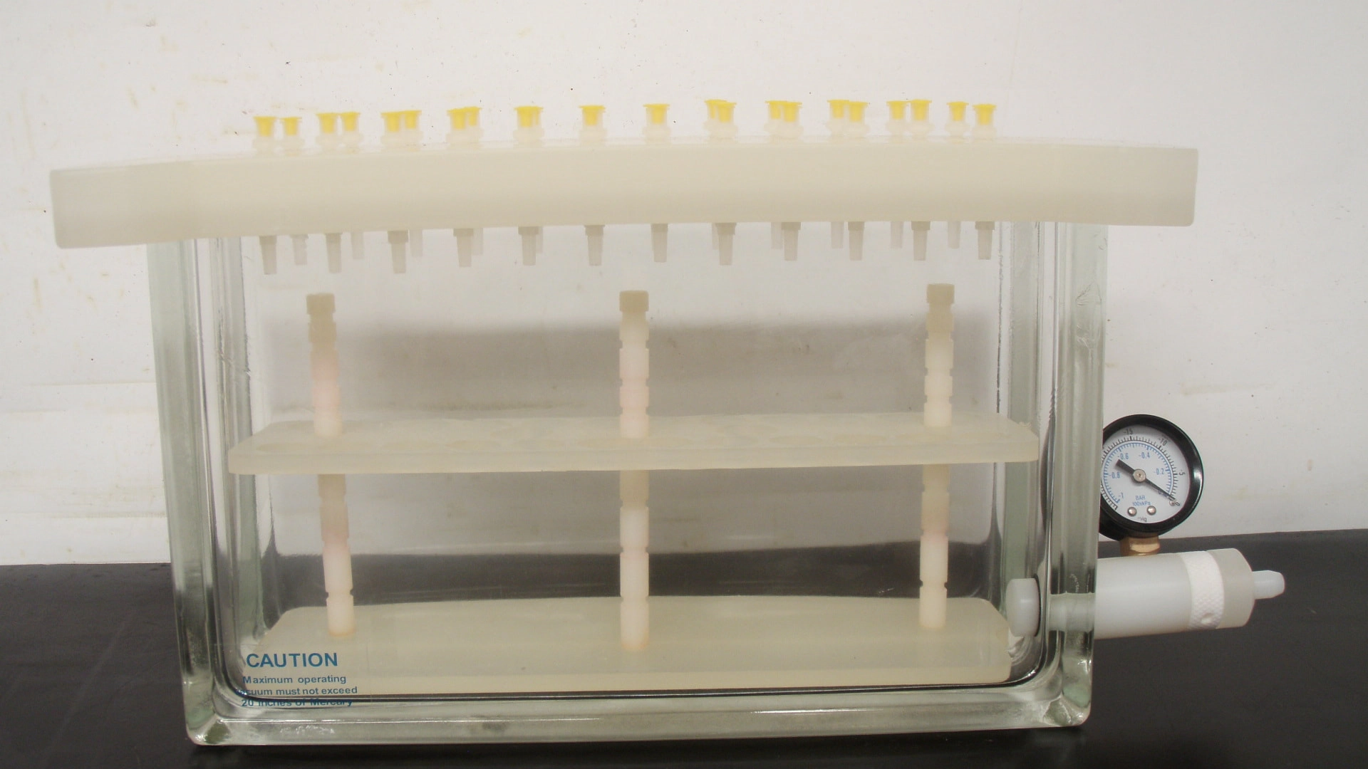 24 Position   Solid Phase Extraction System with Chamber and Manifold