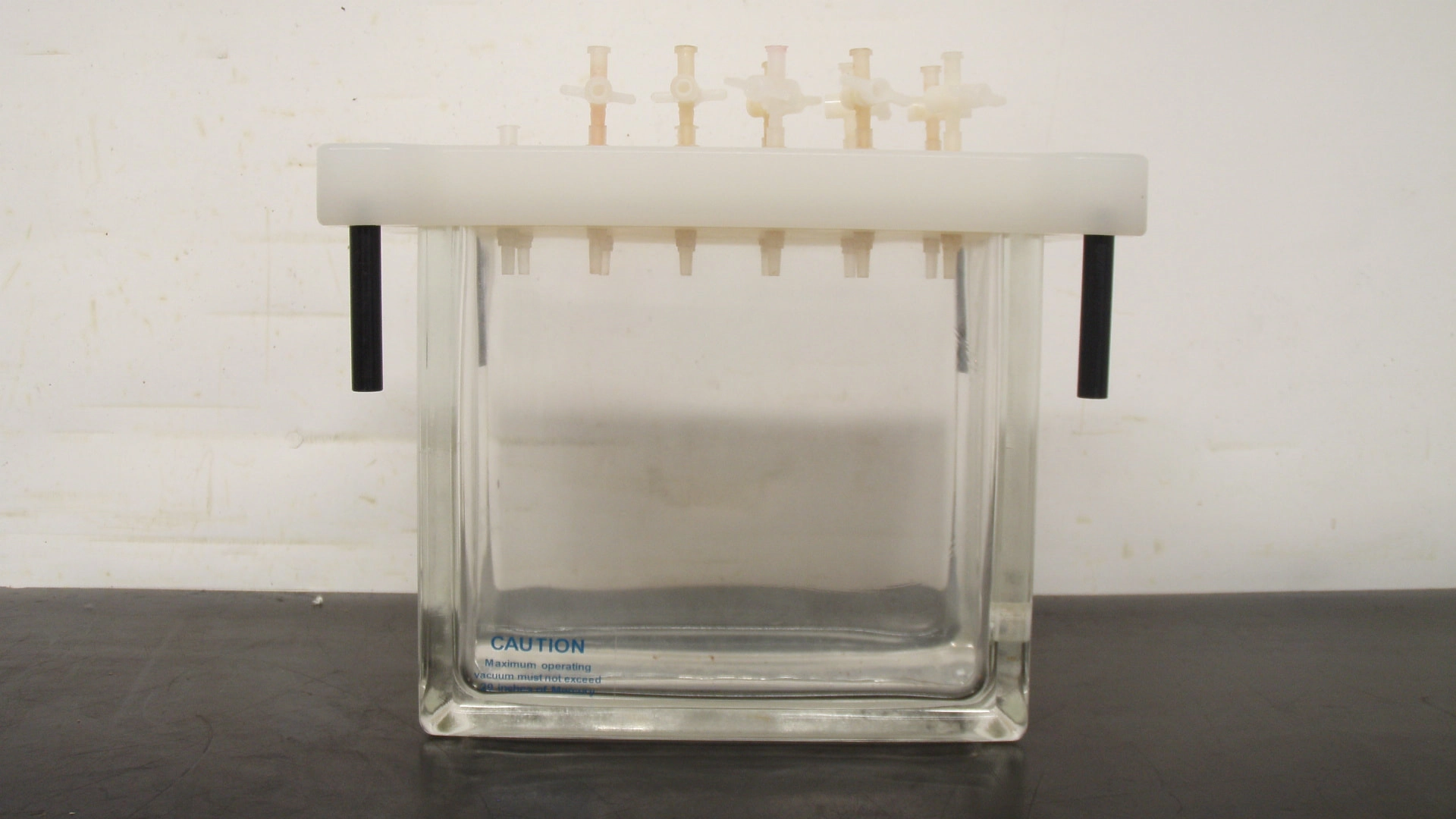 12 Position  Solid Phase Extraction System with Chamber and Manifold