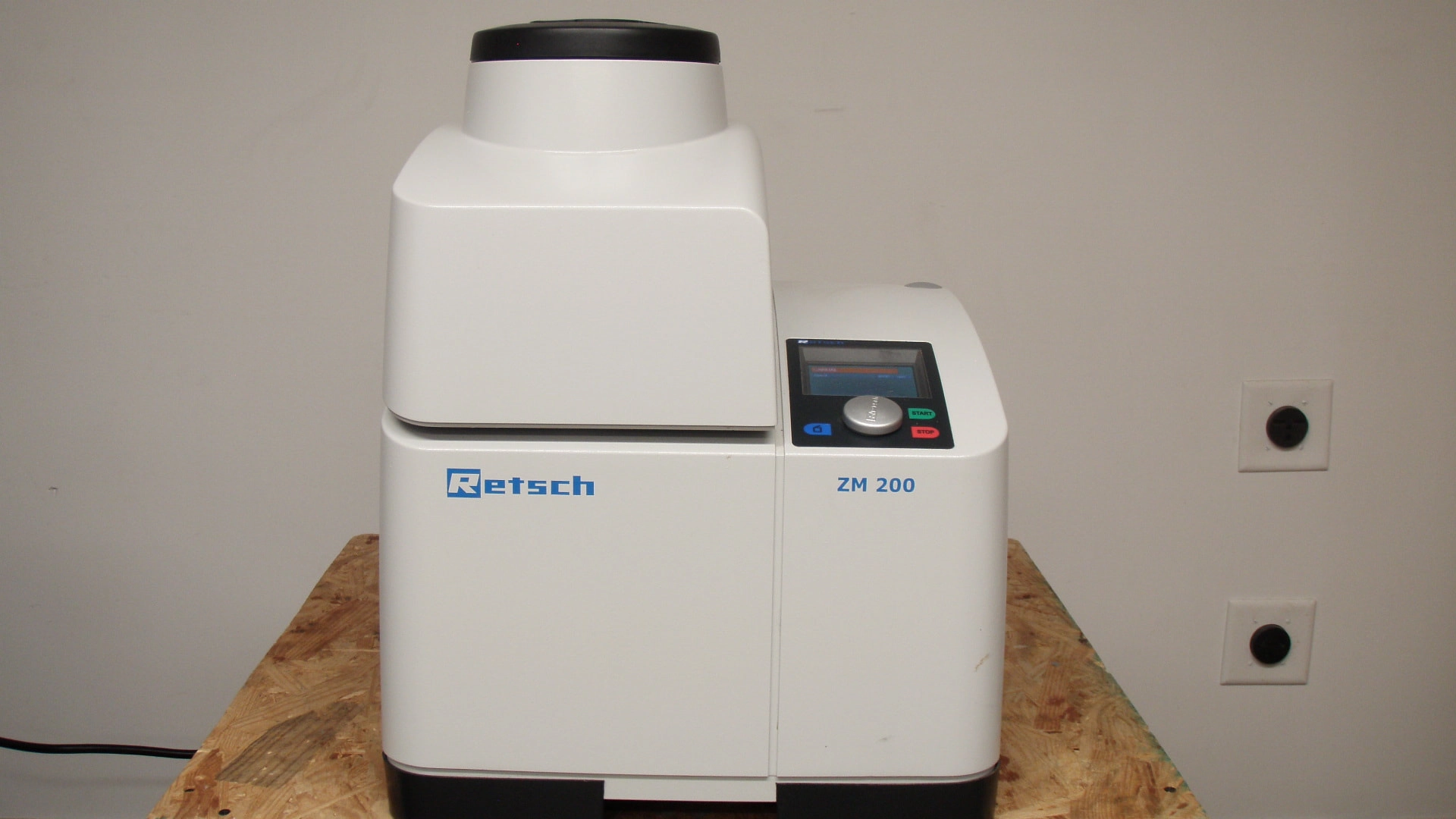 Retsch  ZM200 Ultra Centrifugal Mill, Tested!