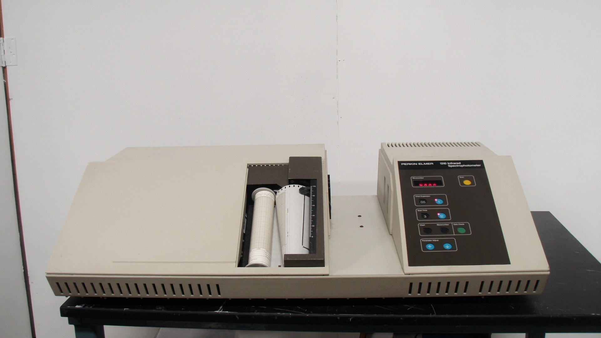 Perkin Elmer  Infrared Spectrophotometer, Model 1310, Tested!