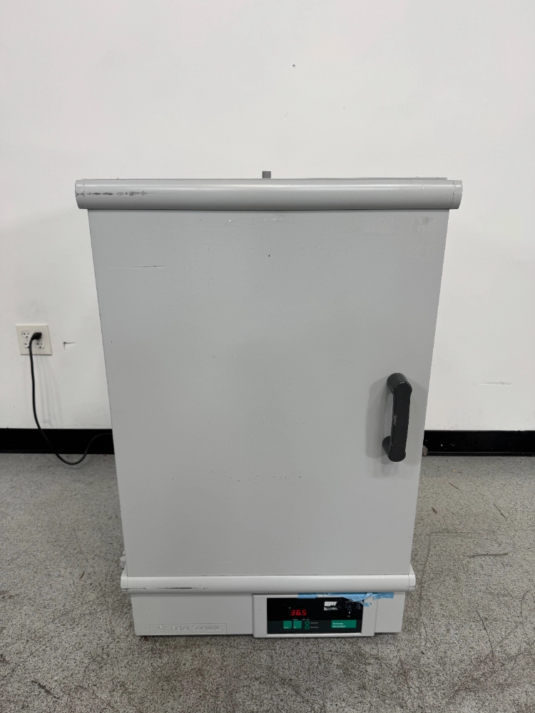 Fisher Scientific Isotemp Incubator