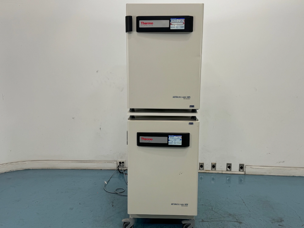 Thermo HERAcell Vios 160i Double Stack CO2 Incubator