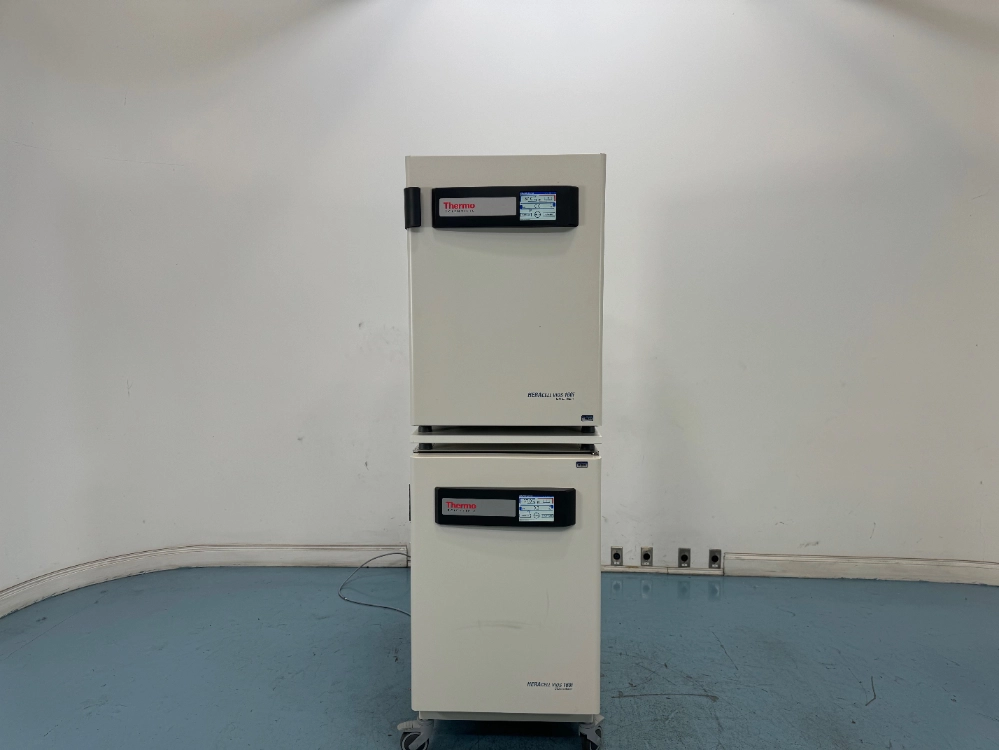 Thermo HERAcell Vios 160i Double Stack CO2 Incubator