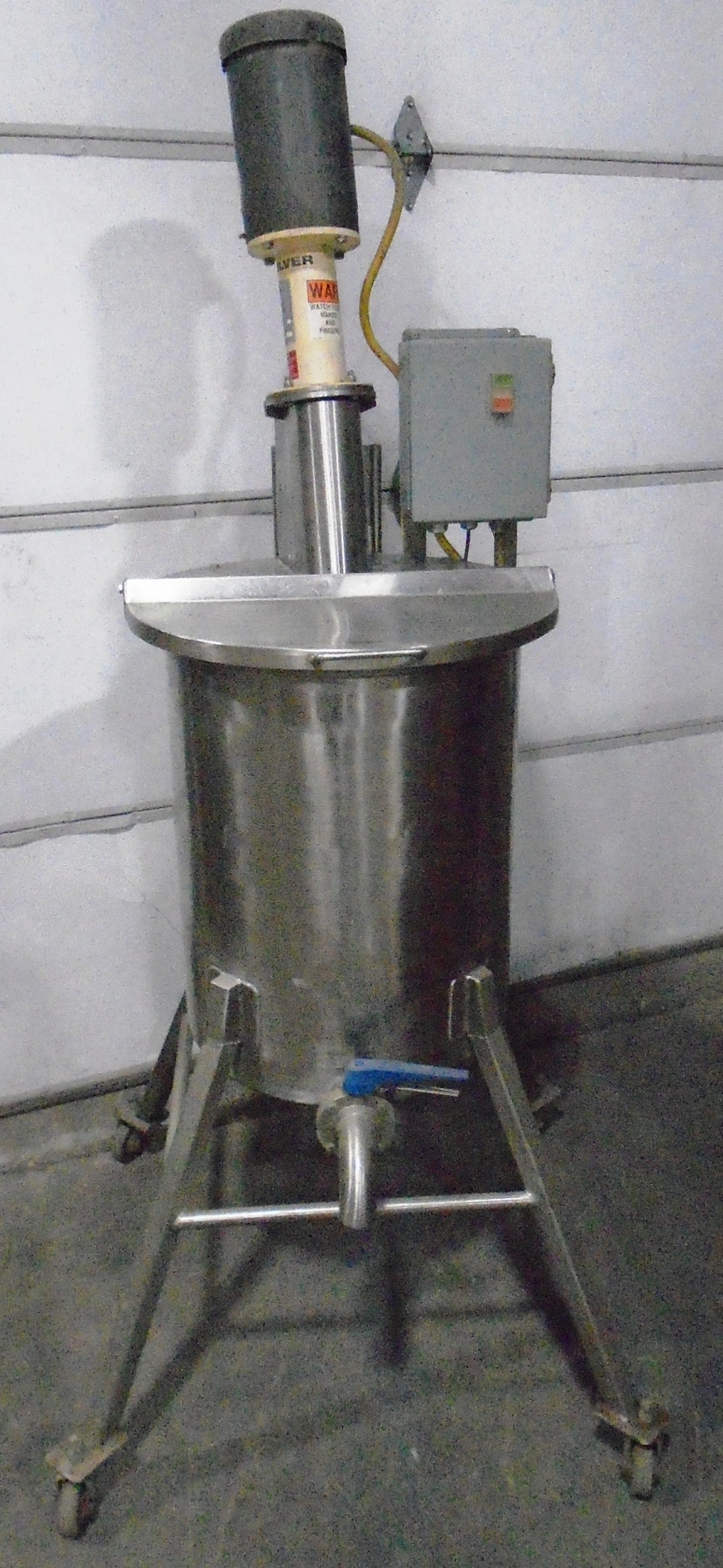 Used 40 Gallon Stainless Steel Tank with Mixer