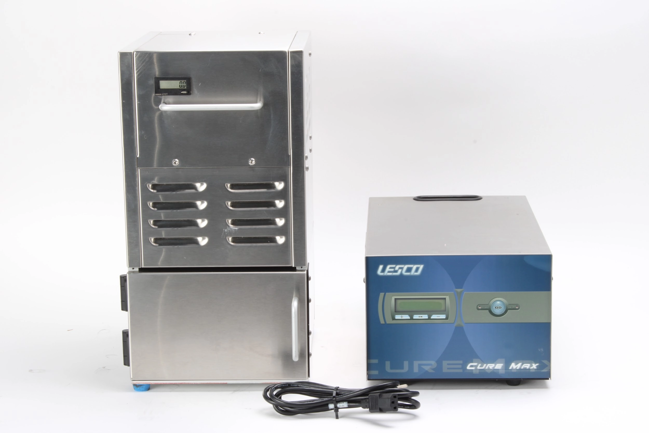 Lesco FEM1011 CUREMAX Chamber Lamp Curing System