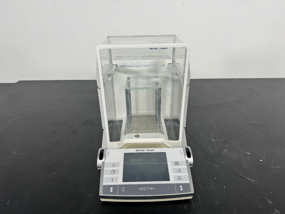 Mettler Toledo AX205DR Analytical Balance