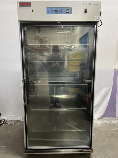 Thermo Scientific CO2 Incubator 3950