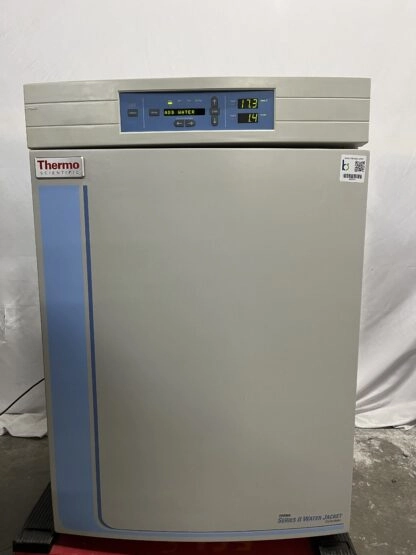 Thermo Fisher 3110 CO2 Incubator