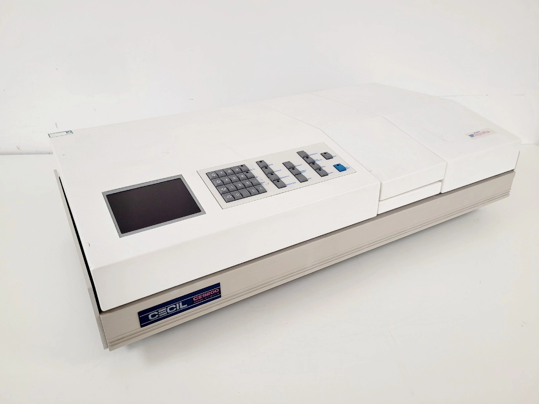 Cecil Model CE 9200 Spectrometer Lab