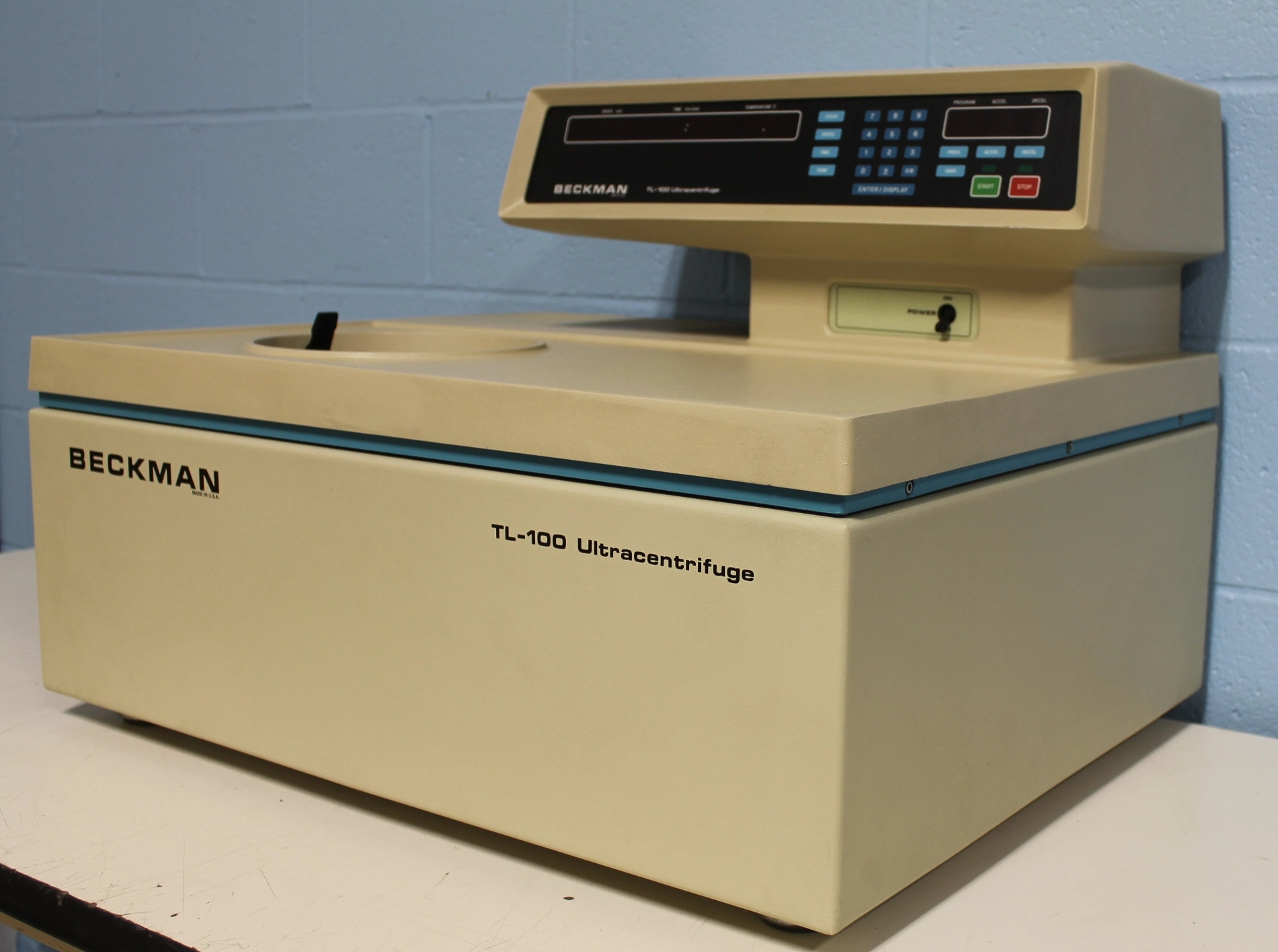 Beckman Coulter  TL-100 Ultracentrifuge