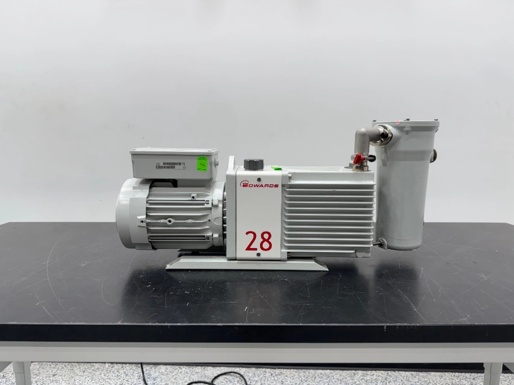 Edwards E2M28 Vacuum Pump