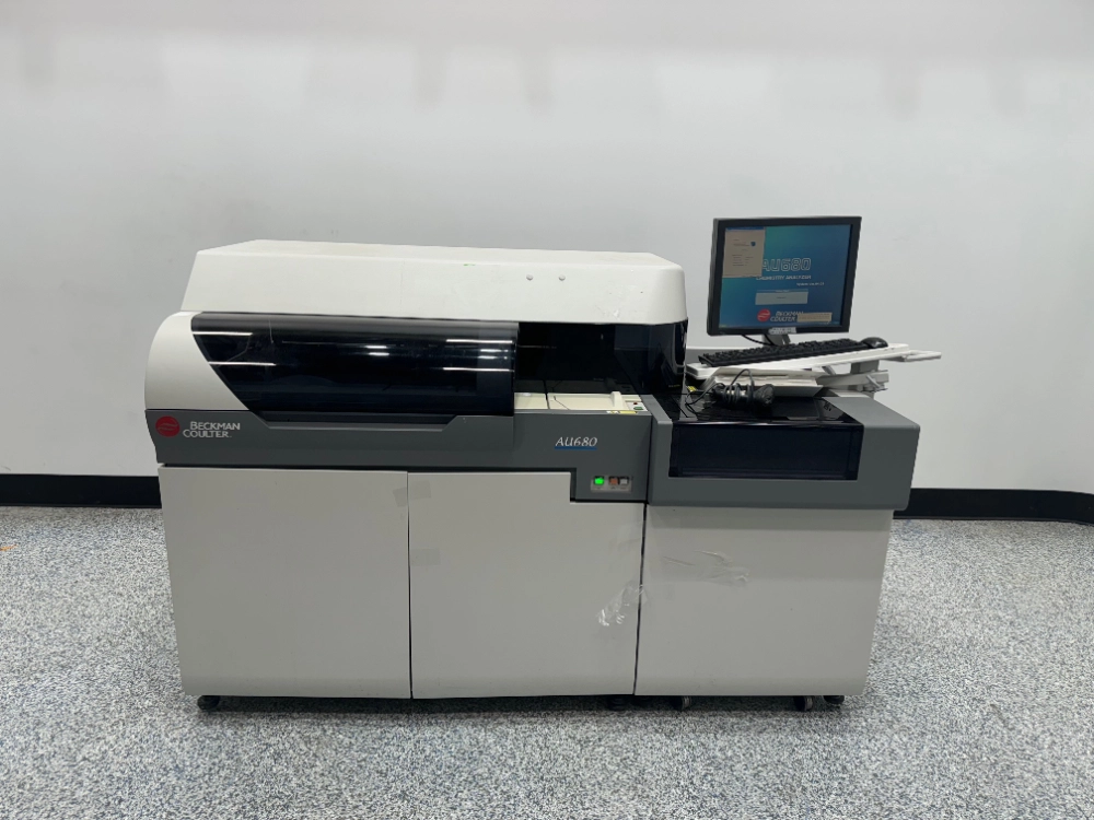 Beckman Coulter AU680 Chemistry Analyzer