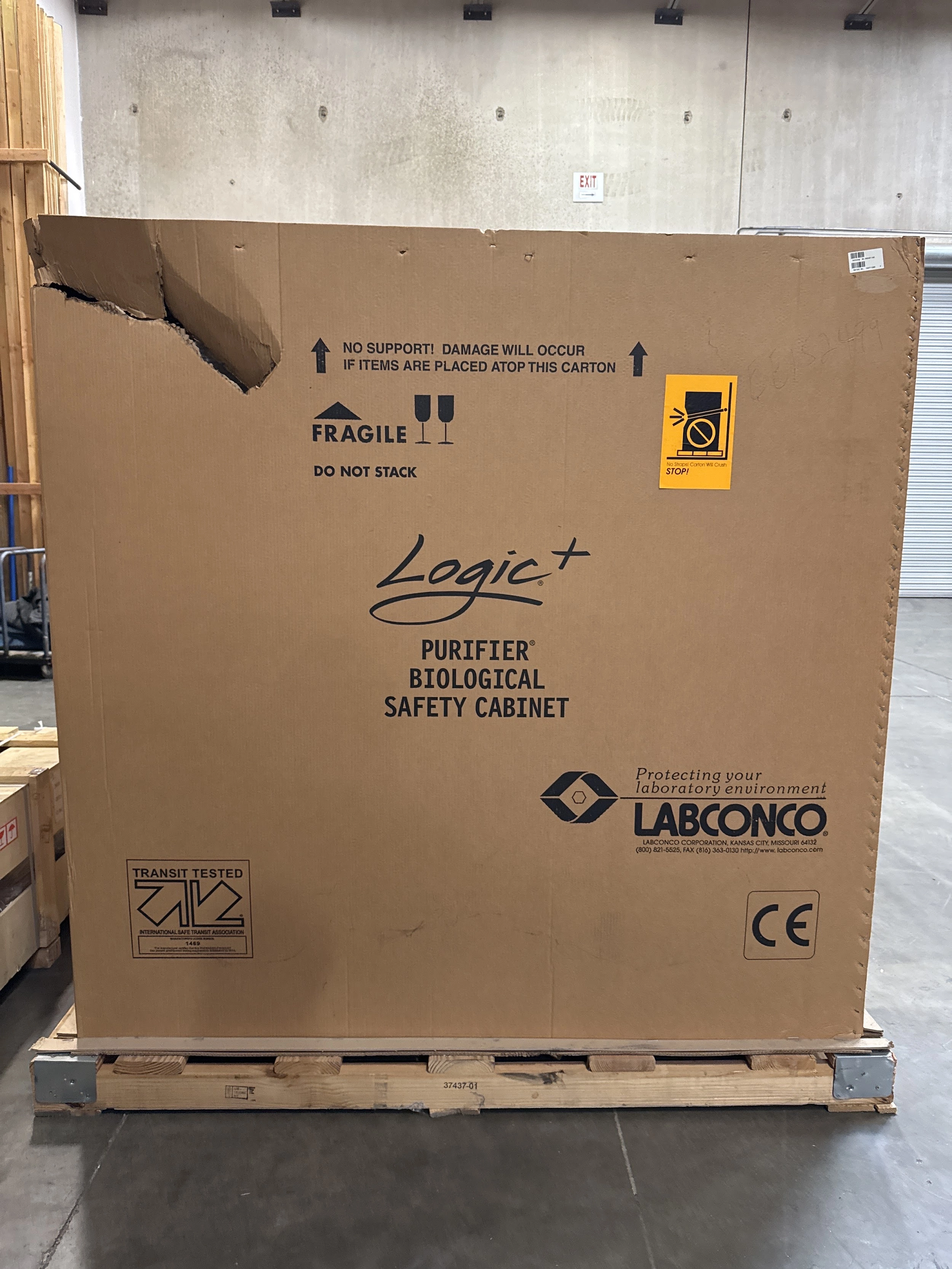 Labconco Purifier Logic+ 4' Class II A2 Biological Safety Cabinet 302481100 NEW