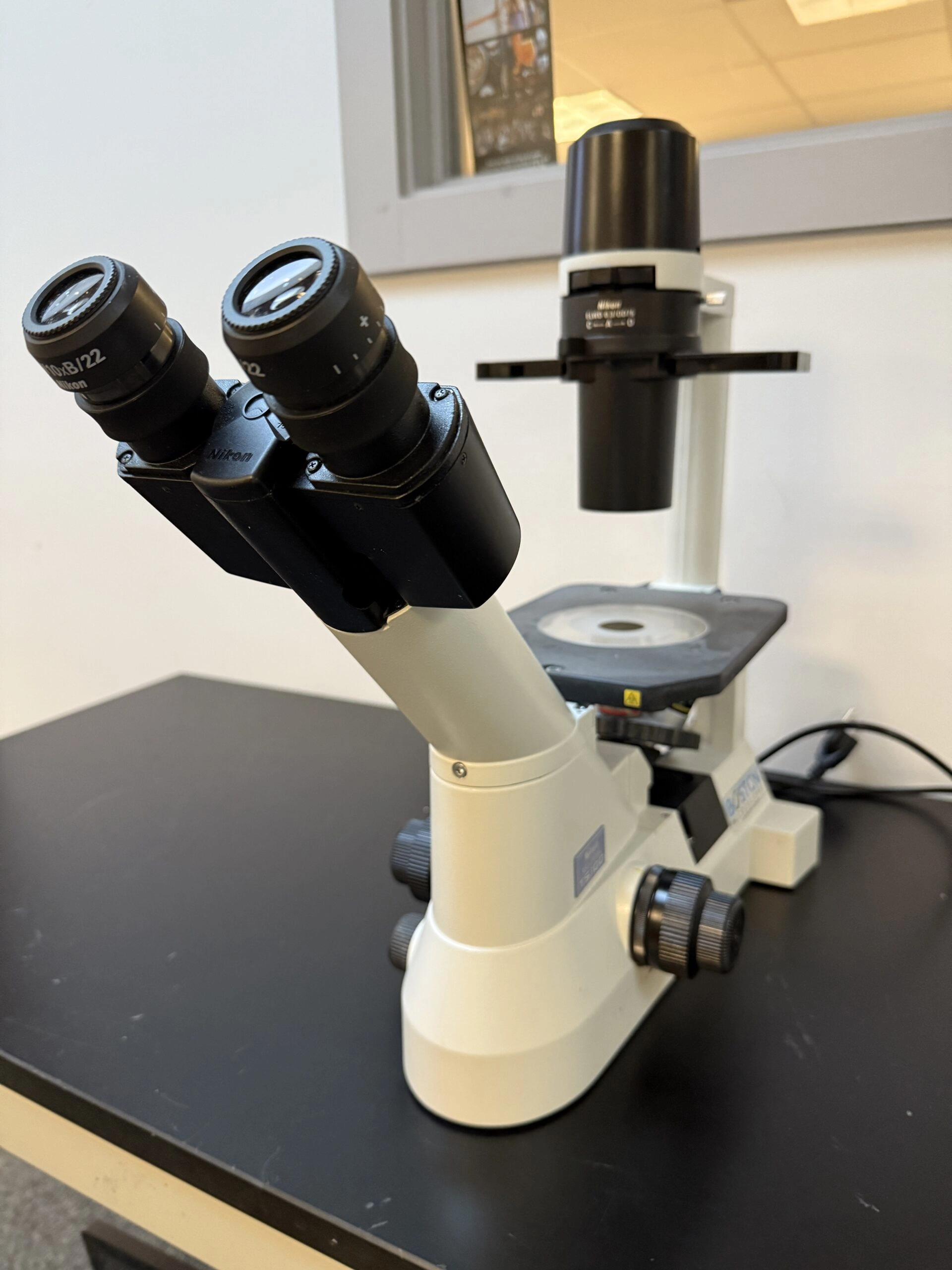 Nikon Eclipse TS100 Inverted Phase Contrast Microscope