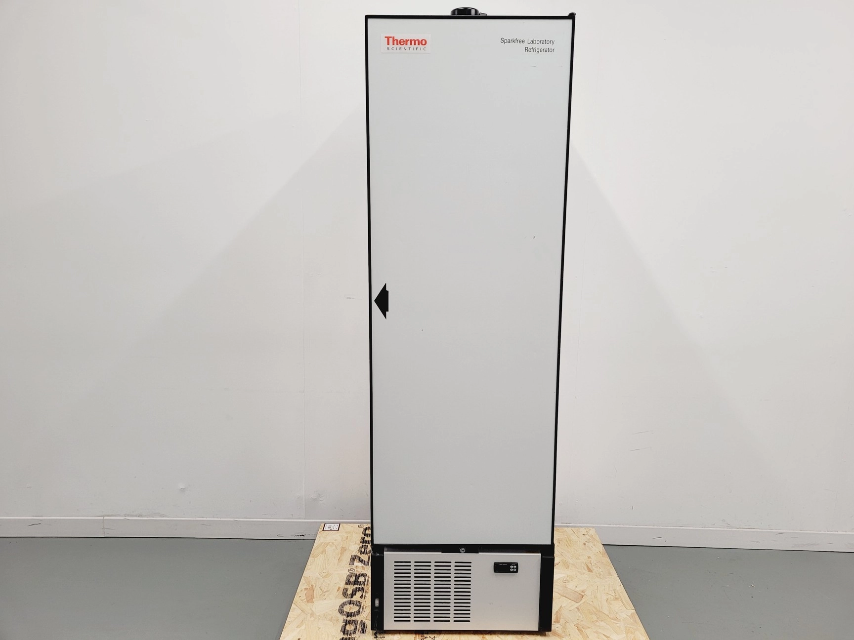 Thermo Scientific Sparkfree Laboratory Refrigerator Model FR157SF Lab