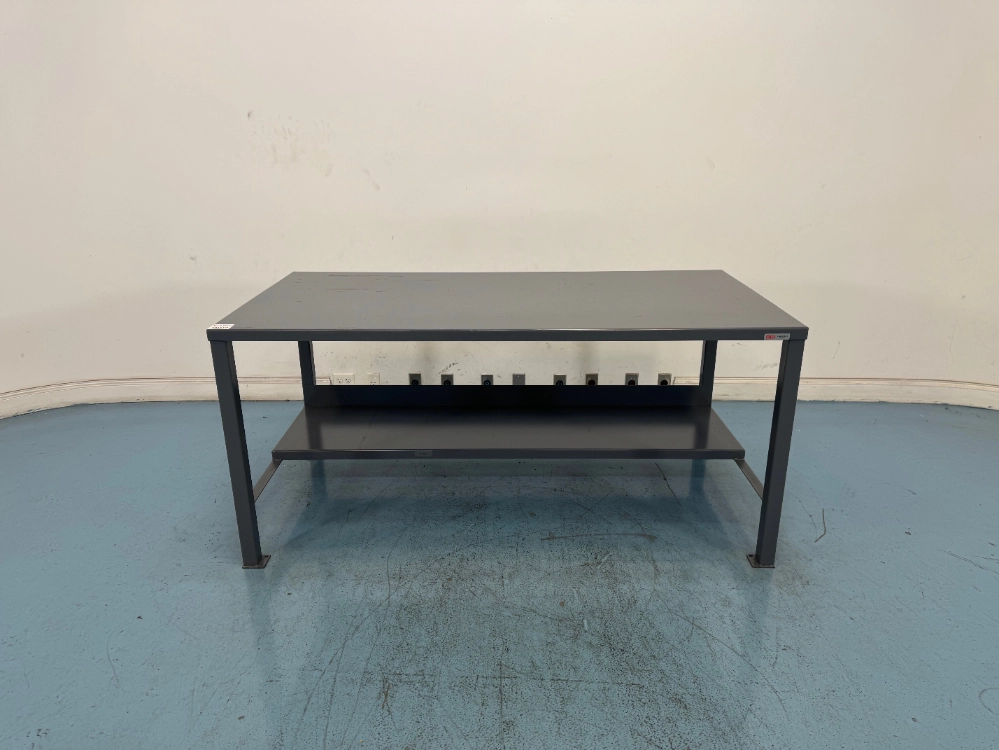 6' Uline Stationary Table