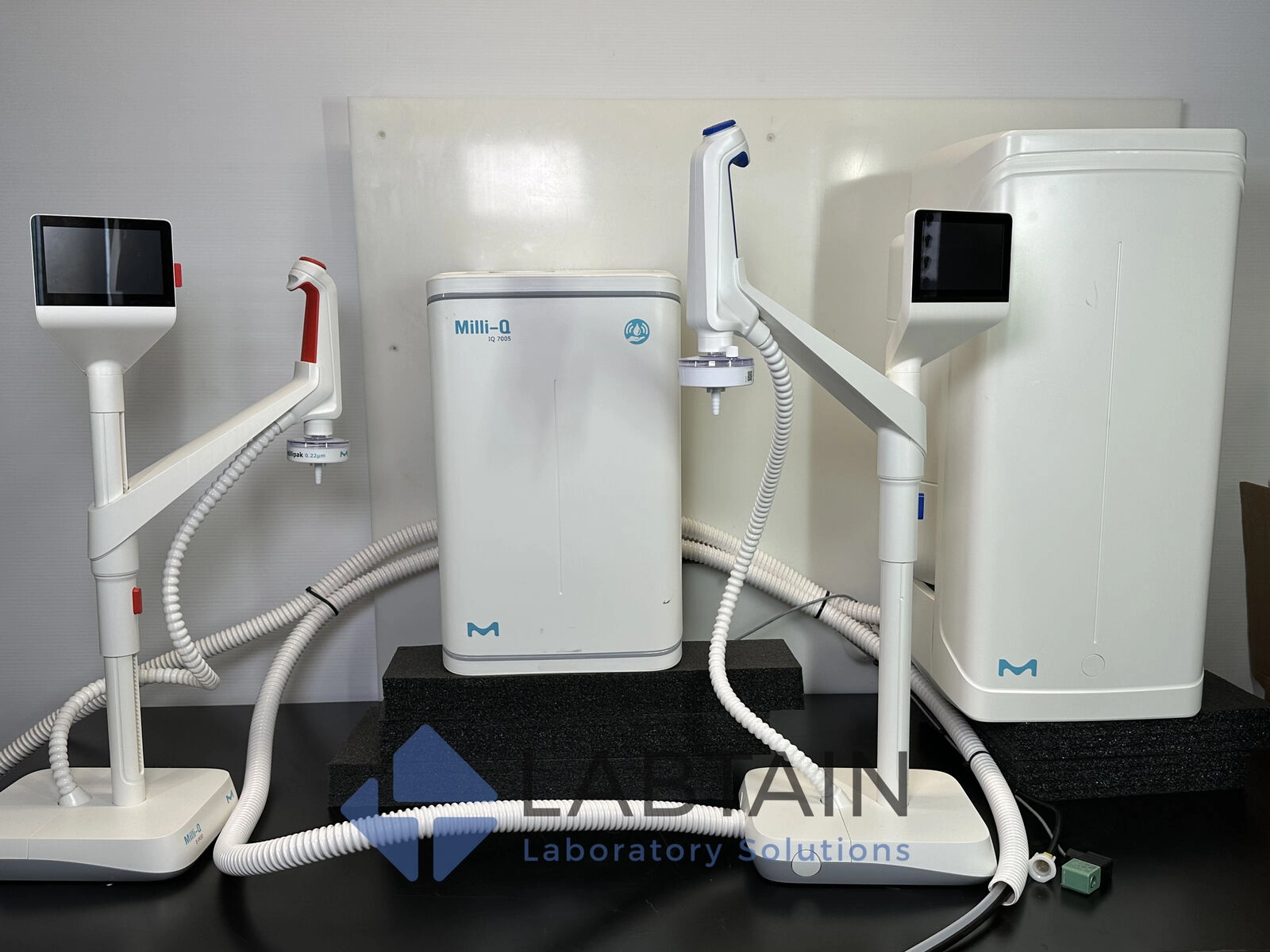 Millipore Milli-Q IQ 7005 WATER PURIFICATION SYSTE