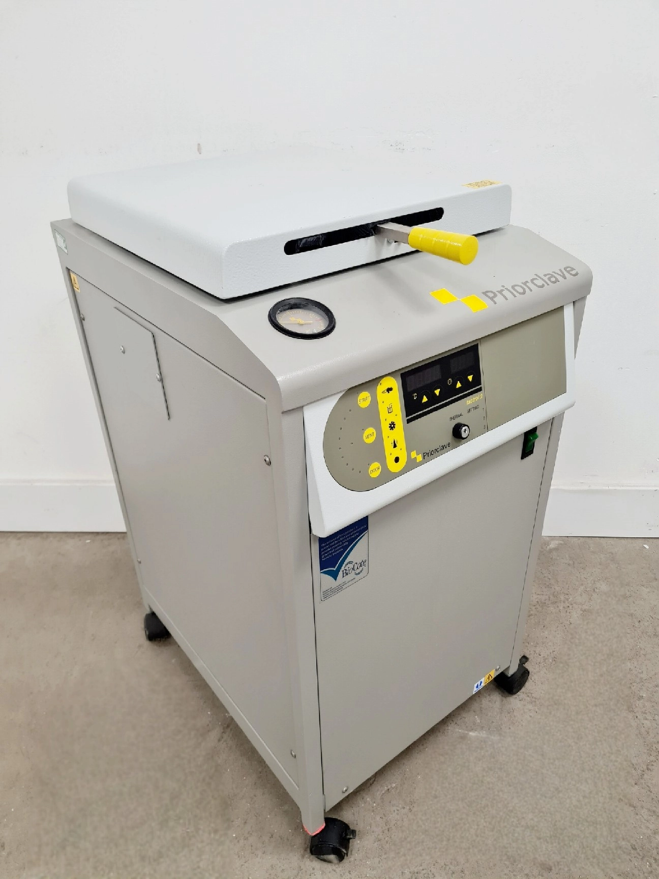 Priorclave Compact 60 Floorstanding Autoclave PS/MID/C60 Lab