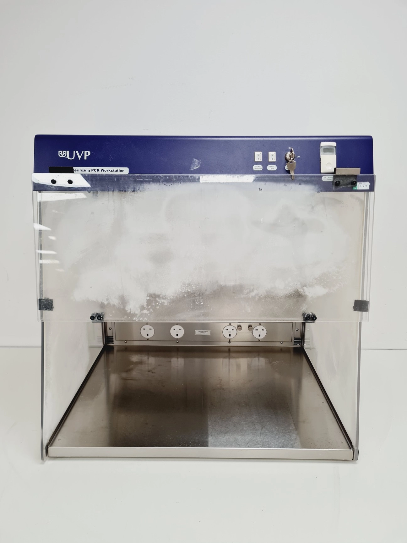 UVP UV2 Sterilizing PCR Workstation Lab