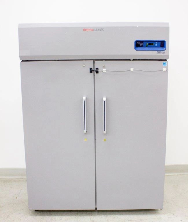 Thermo Fisher Scientific TSX5005CA High-Performance Chromatography Refrigerator 51 CU FT (1,447L) Capacity Double Glass Doors 115V - 3374793