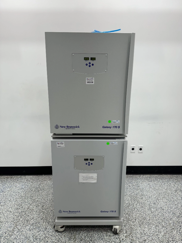 New Brunswick Galaxy 170 s Double Stack CO2 Incubator