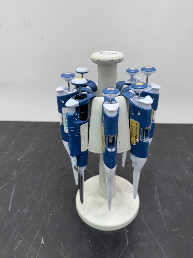 VWR Single Channel Pipettes - Quantity 8