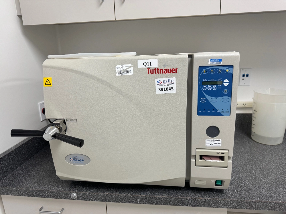 Tuttnauer 3850EP Autoclave