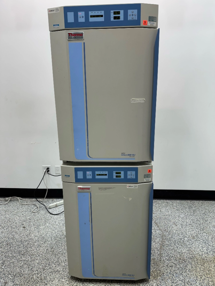 Thermo Scientific NAPCO Series 8000 WJ Double Stack Co2 Incubator