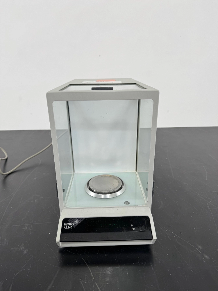 Mettler Toledo AE 240-S Analytical Balance