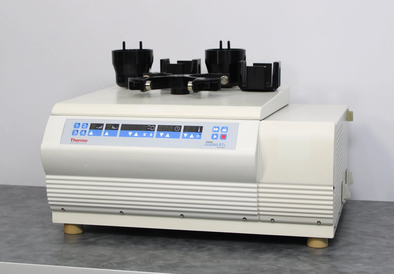 Thermo Sorvall Legend RT+ 75004377 Refrigerated Benchtop Centrifuge and Rotor