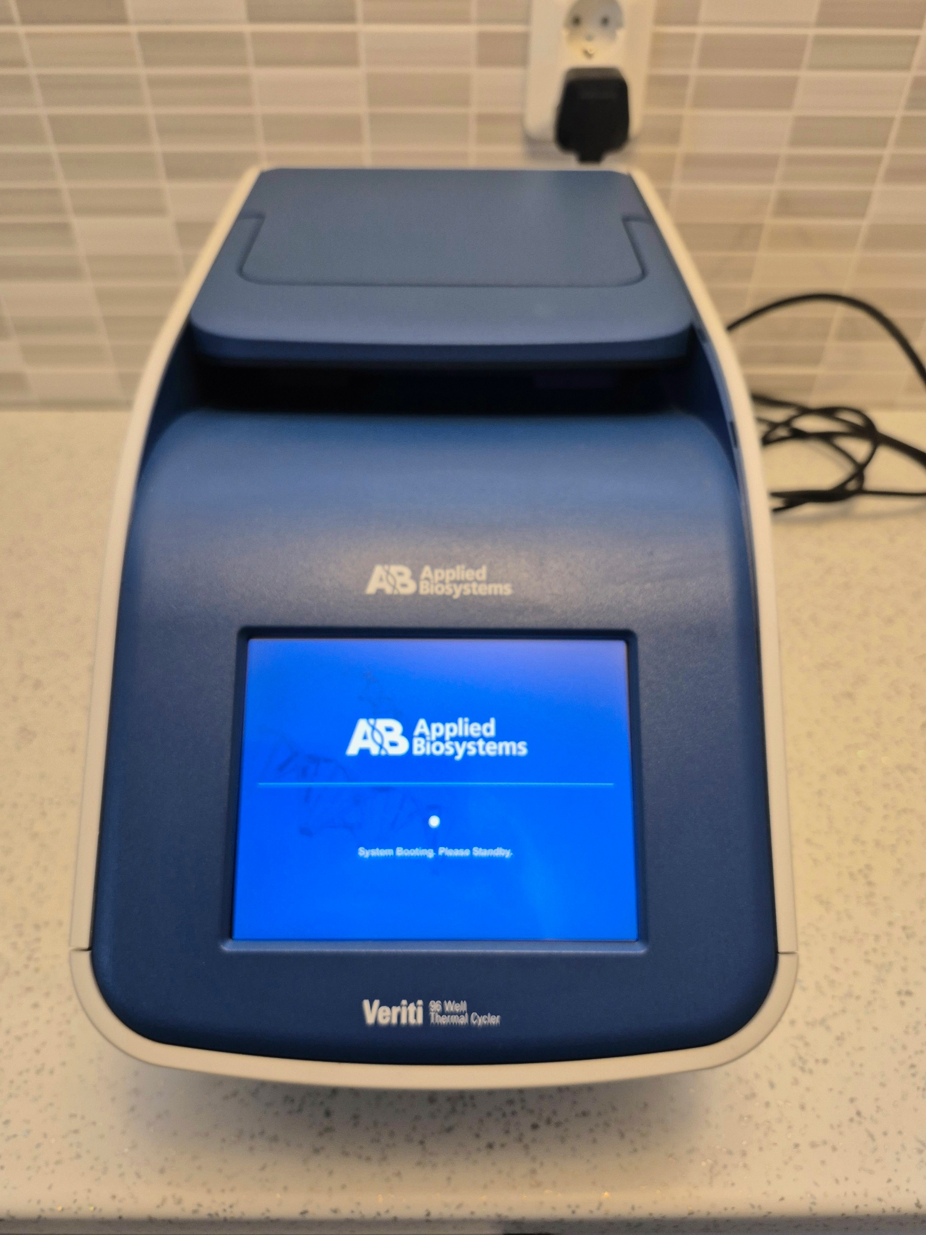 Veriti 96 well Thermal Cycler Applied Biosystems