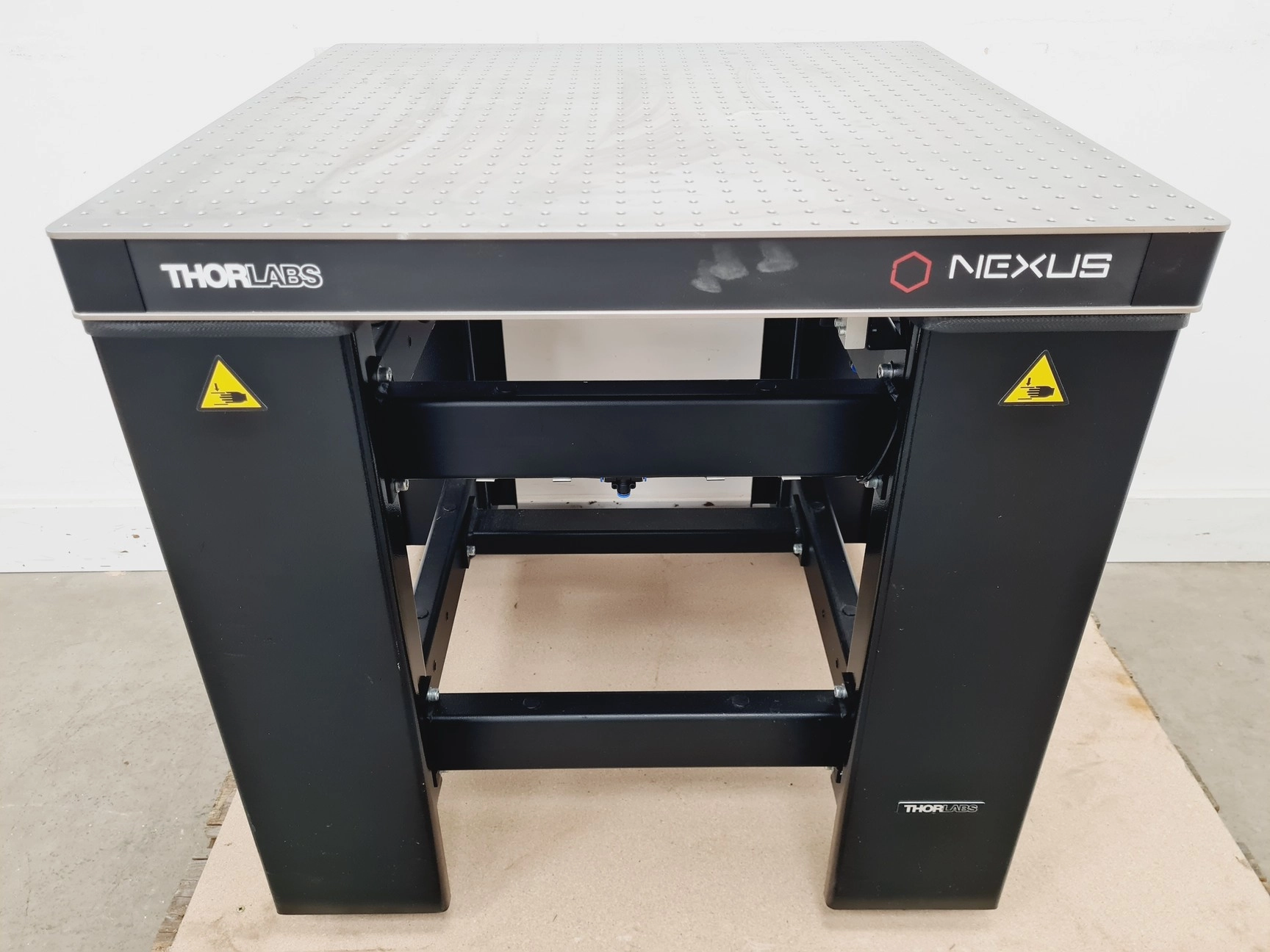 Thorlabs Nexus Metric Anti Vibration Optical Table