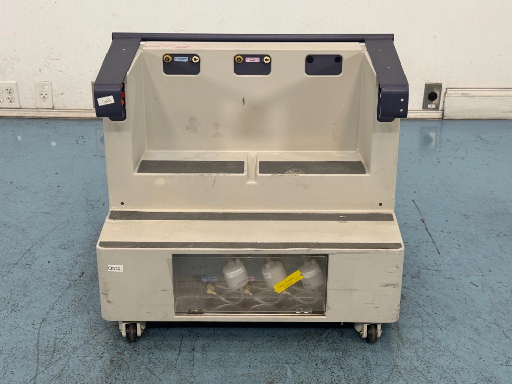 BD FACSCanto II Fluidics Cart