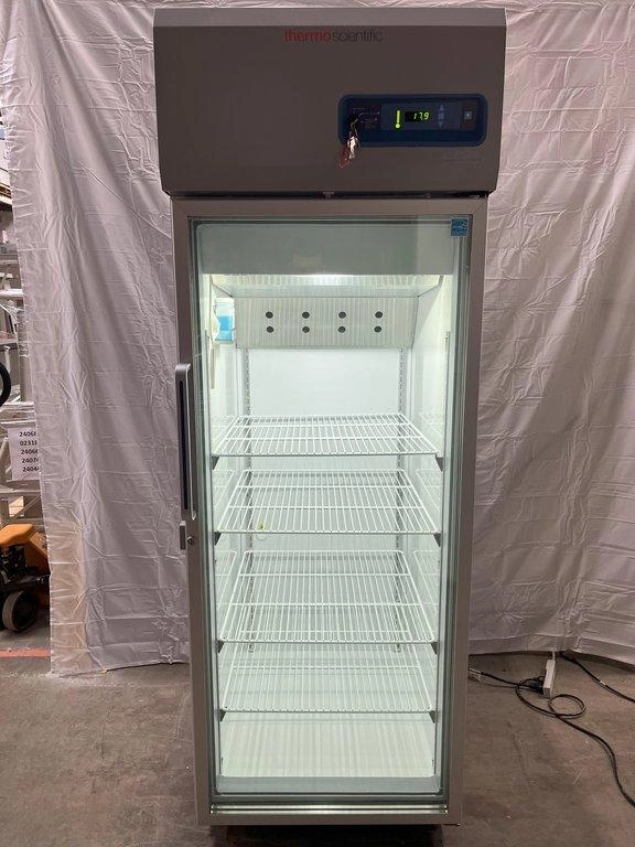 Thermo Fisher Scientific TSX2305GA High-Performance Lab Refrigerator - BB3362974