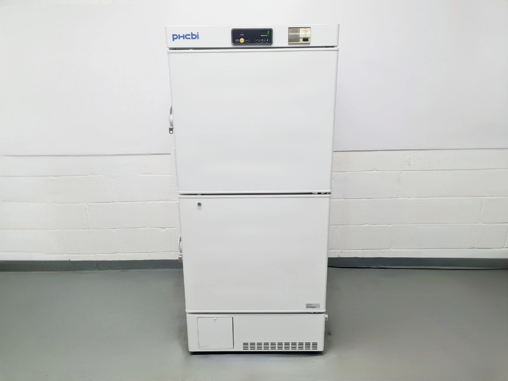 PHCBI Biomedical -30&deg;C Freezer Type MDF-MU539HL-PE Lab
