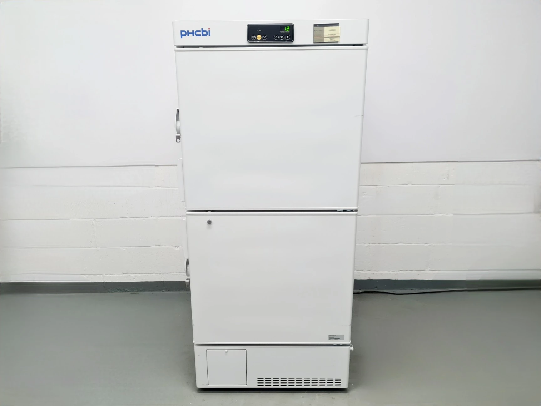 PHCBI Biomedical -30&deg;C Freezer MDF-MU539HL-PE Lab