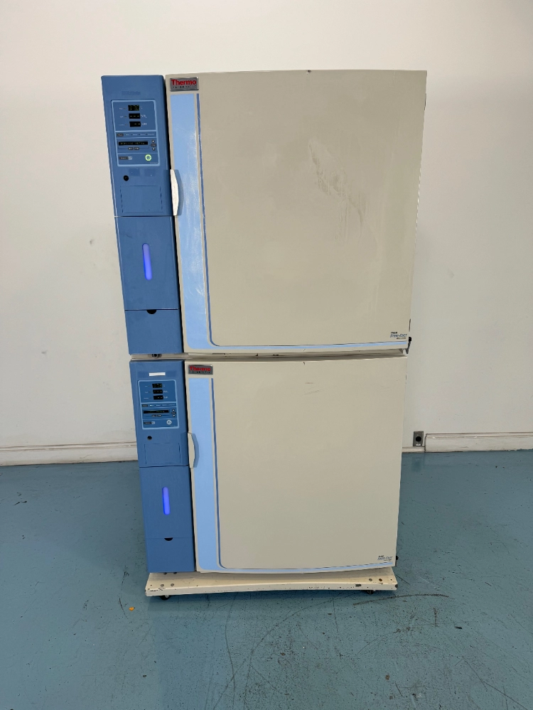 Thermo Forma Steri-Cult Double Stack CO2 Incubator