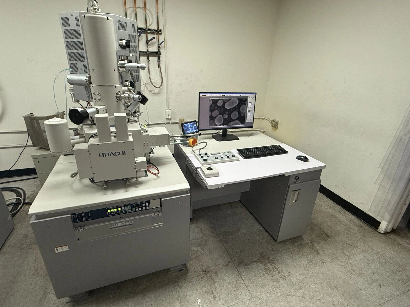 Hitachi SU8040 Scanning Electron Microscope, Seria